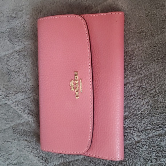 COACH PINK TRI FOLD LEATHER WALLET EXC - Picture 6 of 10